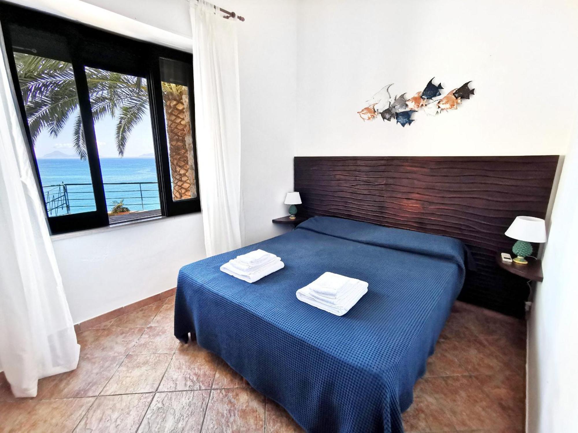 Villa Anita Apartments Capo dʼOrlando Chambre photo