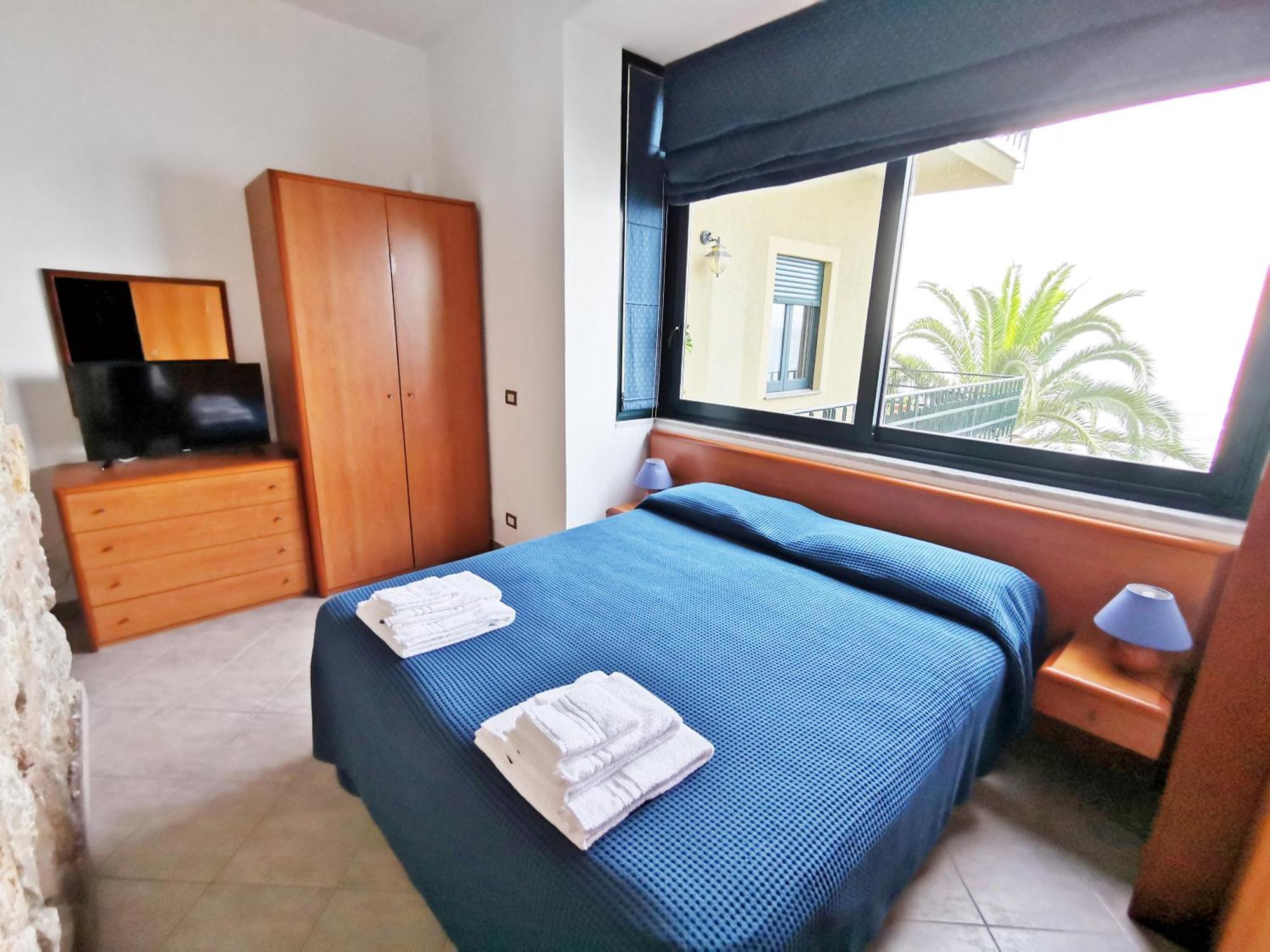 Villa Anita Apartments Capo dʼOrlando Chambre photo