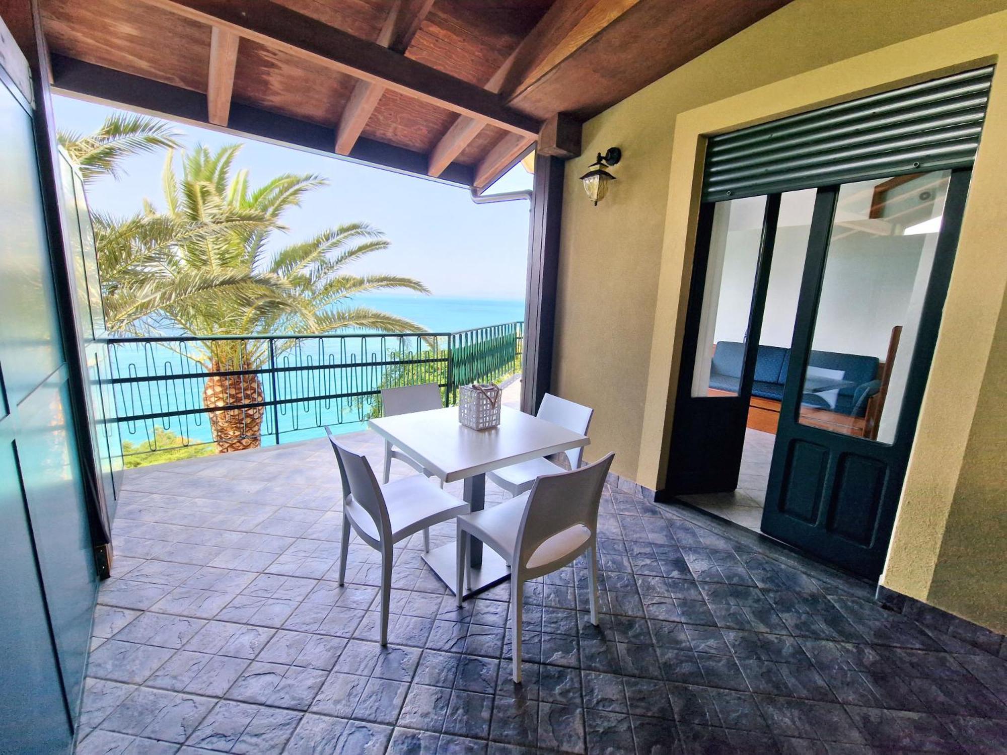Villa Anita Apartments Capo dʼOrlando Chambre photo