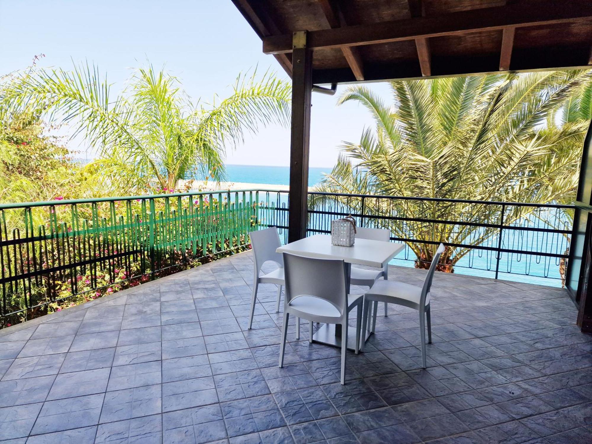 Villa Anita Apartments Capo dʼOrlando Chambre photo